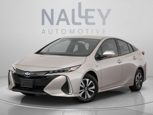 Used 2018 Toyota Prius Prime Advanced FWD image 9