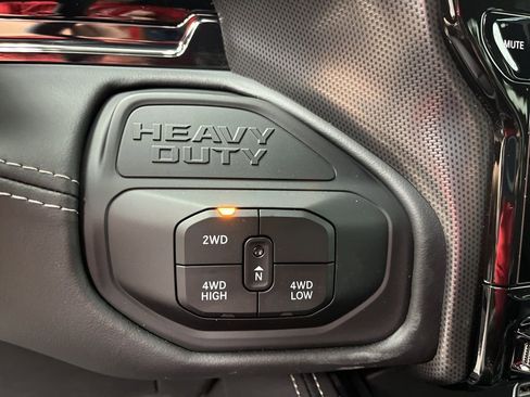 New 2026 RAM 2500 Limited AWD/4WD image 16
