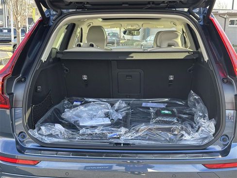 New 2026 Volvo XC60 B5 Ultra w/ Protection Package Premier image 13