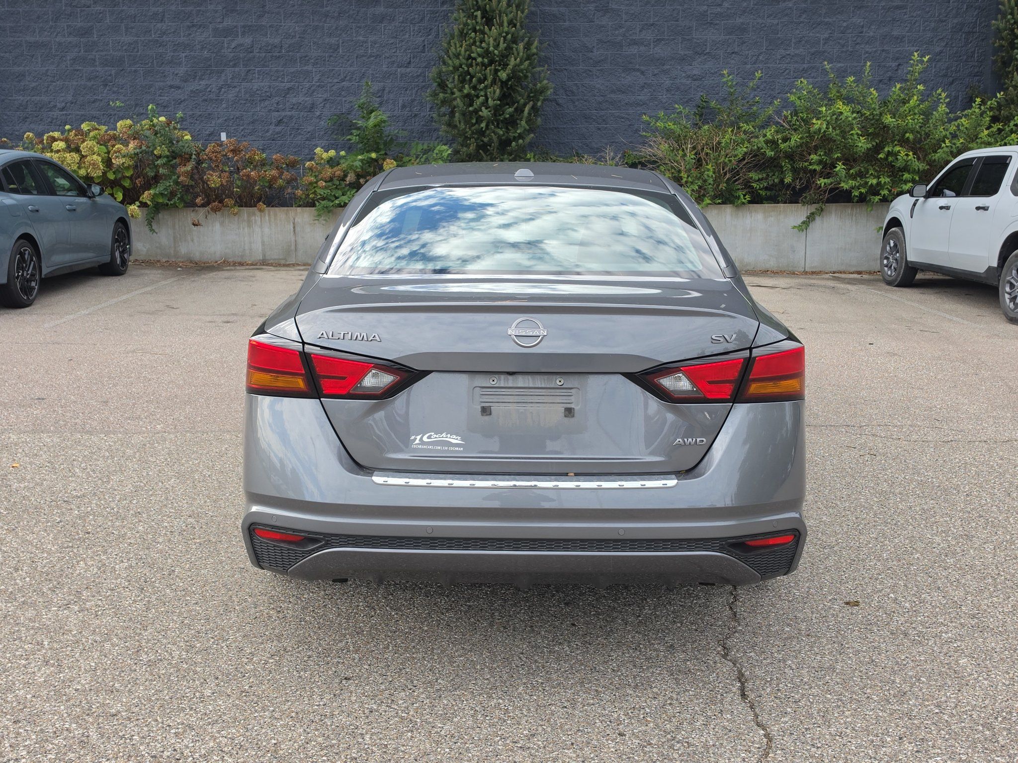 Used 2023 Nissan Altima 2.5 SV AWD/4WD image 6