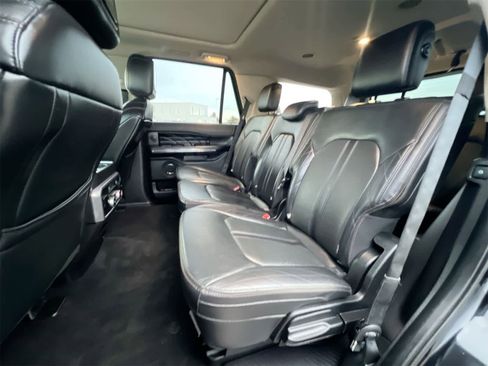 Used 2019 Ford Expedition Platinum image 15