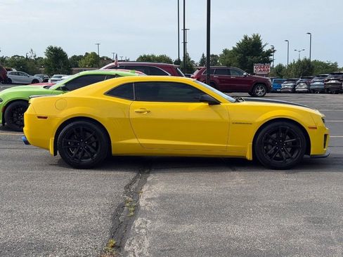 Used 2010 Chevrolet Camaro SS w/ Black Stripe Package RWD image 2
