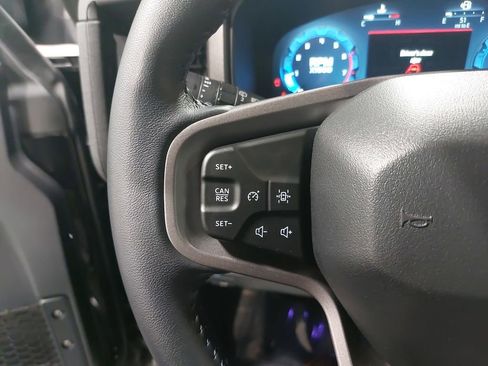 Used 2025 Ford Bronco Big Bend image 17