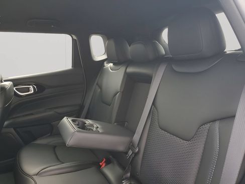 New 2026 Jeep Compass Latitude AWD/4WD image 22