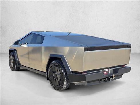 Used 2024 Tesla Cybertruck AWD Crew Cab image 7