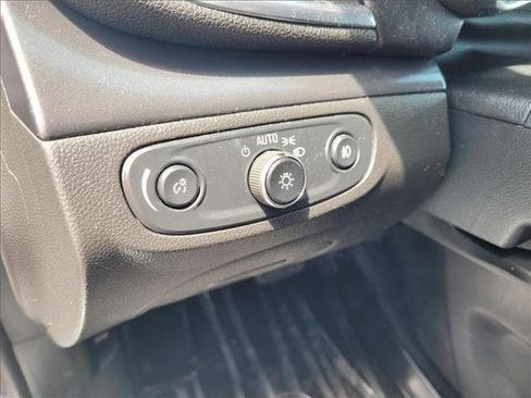 Used 2018 Buick Encore Sport Touring w/ Safety Package AWD/4WD image 17