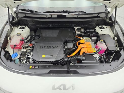 Used 2023 Kia Niro EX Touring FWD image 16