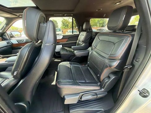 Used 2024 Lincoln Navigator L Black Label AWD/4WD image 17