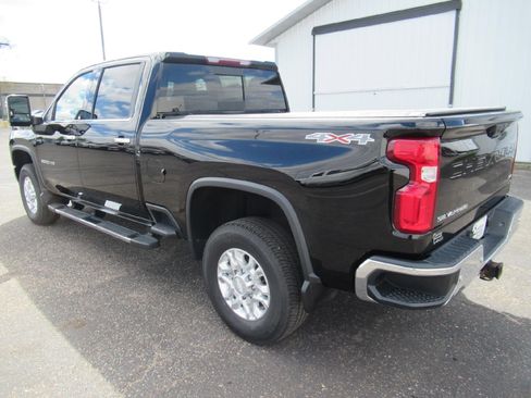 Used 2020 Chevrolet Silverado 3500 LTZ w/ LTZ Plus Package AWD/4WD image 7