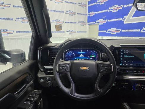 Used 2025 Chevrolet Silverado 3500 High Country w/ High Country Premium Package image 35