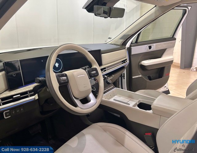 Used 2025 Hyundai Santa Fe Calligraphy AWD/4WD image 10