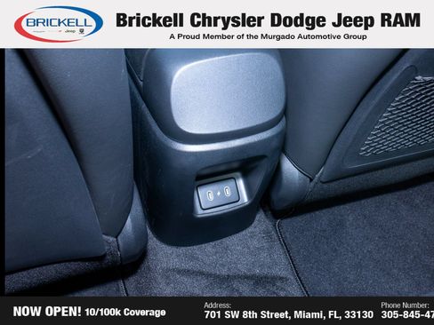 Used 2025 Hyundai Elantra Limited FWD image 23