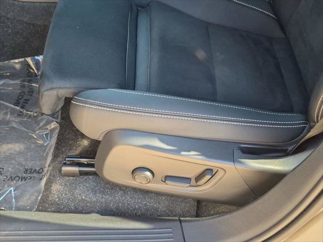 Certified 2024 Volvo XC40 Recharge Ultimate w/ Protection Package Premier AWD/4WD image 22