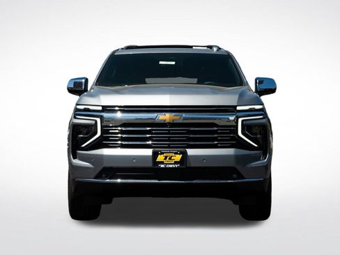New 2025 Chevrolet Suburban Premier AWD/4WD image 2
