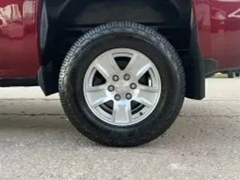 Used 2017 Chevrolet Silverado 1500 LT w/ LT Convenience Package image 8