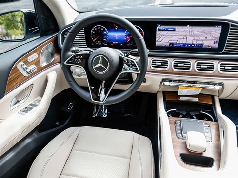 New 2026 Mercedes-Benz GLE 450 4MATIC image 14
