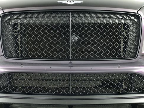 Used 2022 Bentley Bentayga AWD/4WD image 11