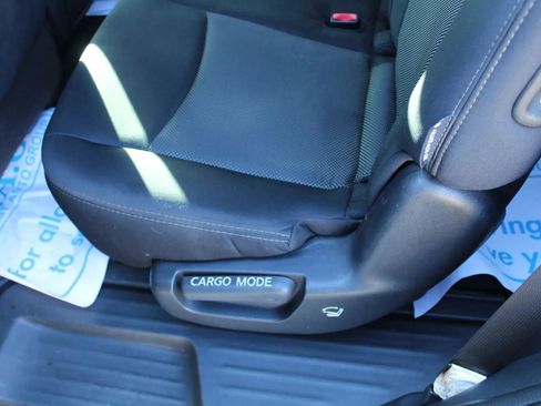 Used 2018 Nissan Pathfinder S image 20