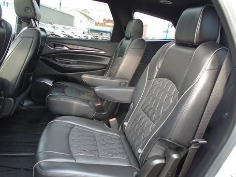 Used 2022 Buick Enclave Avenir w/ LPO, Floor Liner Package AWD/4WD image 23