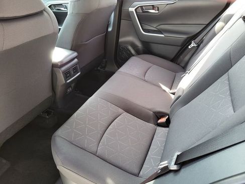 Used 2025 Toyota RAV4 XLE image 34