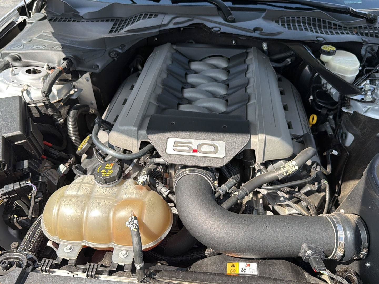 Used 2016 Ford Mustang GT Premium RWD image 32