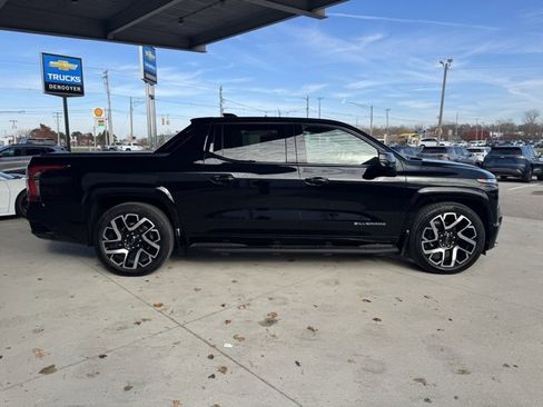 Certified 2024 Chevrolet Silverado EV RST image 9