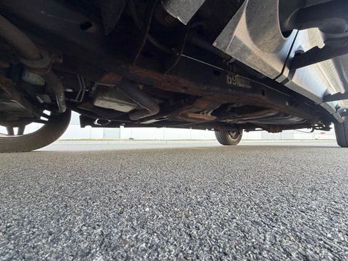 Used 2010 Chevrolet Avalanche LT w/ Suspension Package, Off-Road image 42