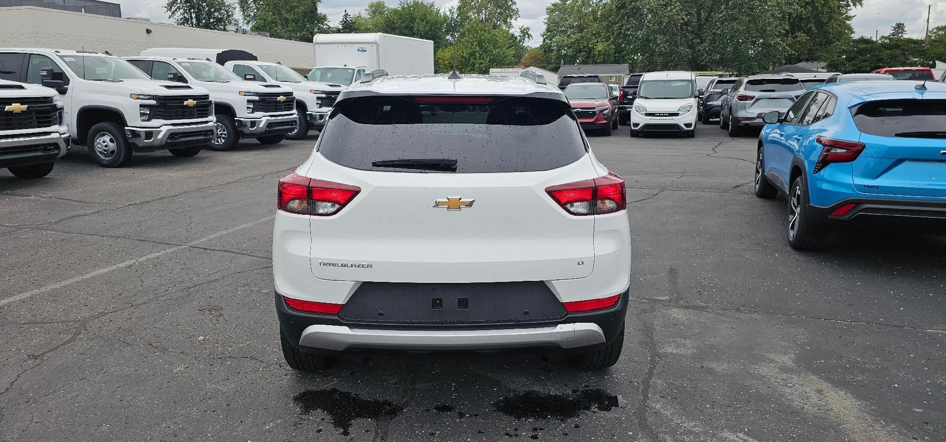 Used 2024 Chevrolet TrailBlazer LT w/ LT Cold Weather Package FWD image 6