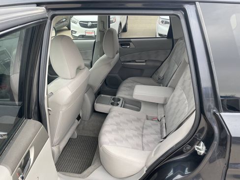 Used 2010 Subaru Forester 2.5X Premium w/ Popular Equipment Group 1A AWD/4WD image 12