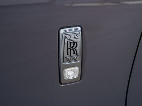 Used 2018 Rolls-Royce Wraith image 25