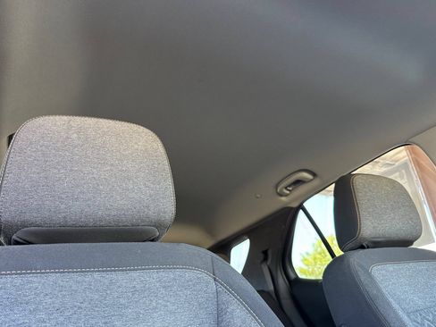 Used 2023 Chevrolet Equinox LT FWD image 24