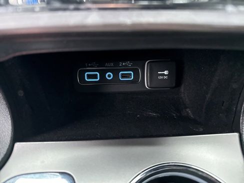 Used 2019 Jeep Grand Cherokee Laredo image 23