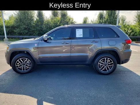 Used 2021 Jeep Grand Cherokee Trailhawk w/ Premium Lighting Group AWD/4WD image 4