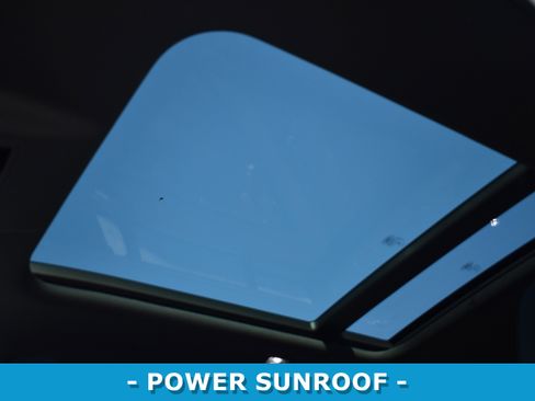 Used 2025 Land Rover Defender 110 S image 22