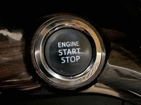 Used 2013 Toyota Avalon Limited FWD image 35