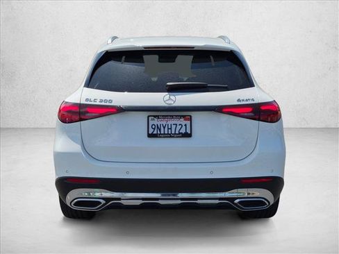 Used 2024 Mercedes-Benz GLC 300 4MATIC image 7