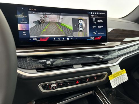 New 2026 BMW X5 xDrive50e w/ Climate Comfort Package image 30