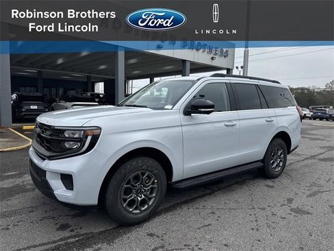 New 2026 Ford Expedition Active image 1