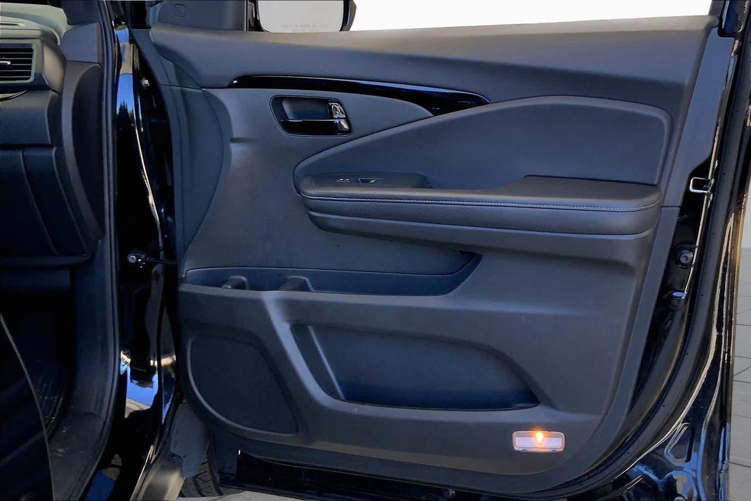 Used 2023 Honda Passport Elite image 23