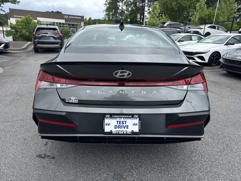 New 2026 Hyundai Elantra SEL Sport Premium FWD image 6
