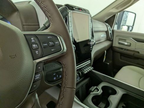 New 2026 RAM 3500 Laramie AWD/4WD image 21