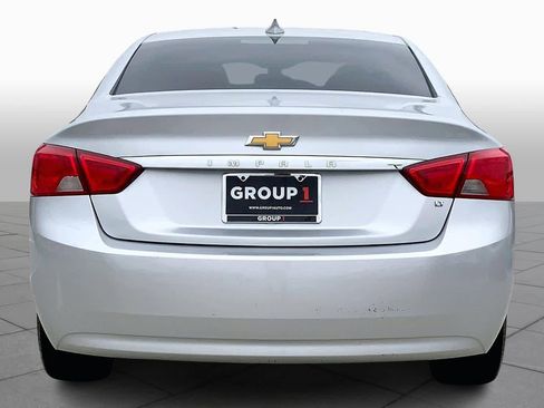 Used 2017 Chevrolet Impala LT image 5