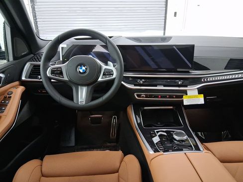 New 2026 BMW X5 xDrive40i w/ M Sport Package image 4
