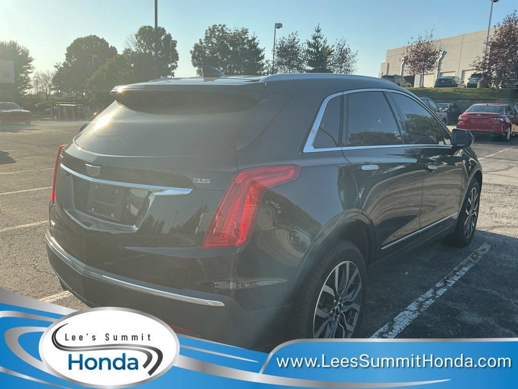 Used 2017 Cadillac XT5 Premium Luxury AWD/4WD image 7