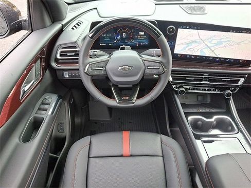 Certified 2026 Chevrolet Traverse RS w/ LPO, Floor Liner Package image 8