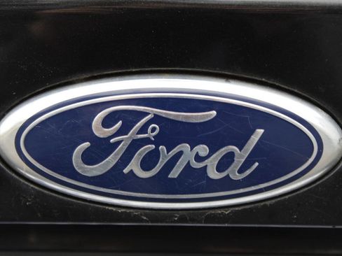 Used 2015 Ford Fiesta SE image 26