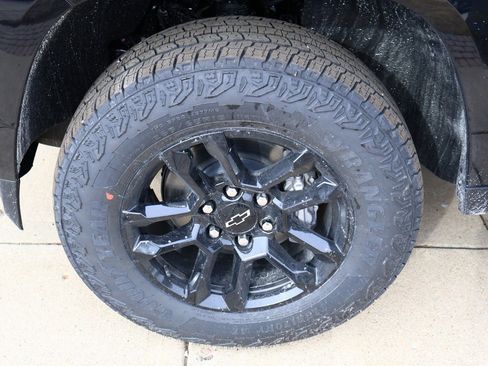 New 2025 Chevrolet Colorado Z71 w/ Midnight Edition image 40