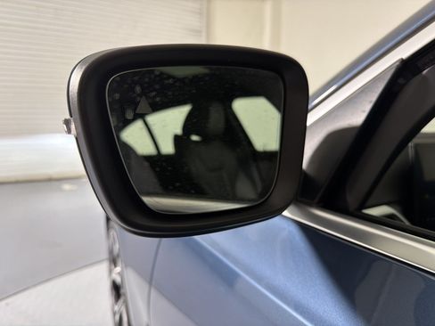 Used 2025 BMW 330i Sedan RWD image 10