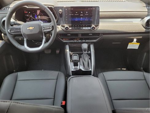 New 2025 Chevrolet Colorado LT w/ LT Convenience Package image 12