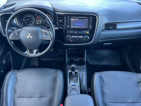 Used 2016 Mitsubishi Outlander SEL FWD image 10